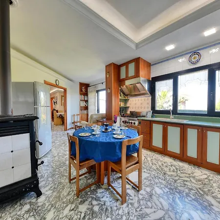With Private Pool Near Terrauzza * Plemmirio