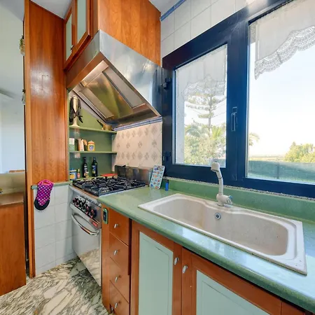 With Private Pool Near Terrauzza * Plemmirio